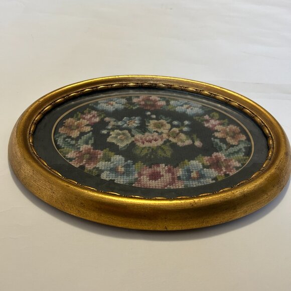 Vintage Gold Framed Oval Needlepoint Flowers Florals Bouquet Cottagecore country - Picture 3 of 13
